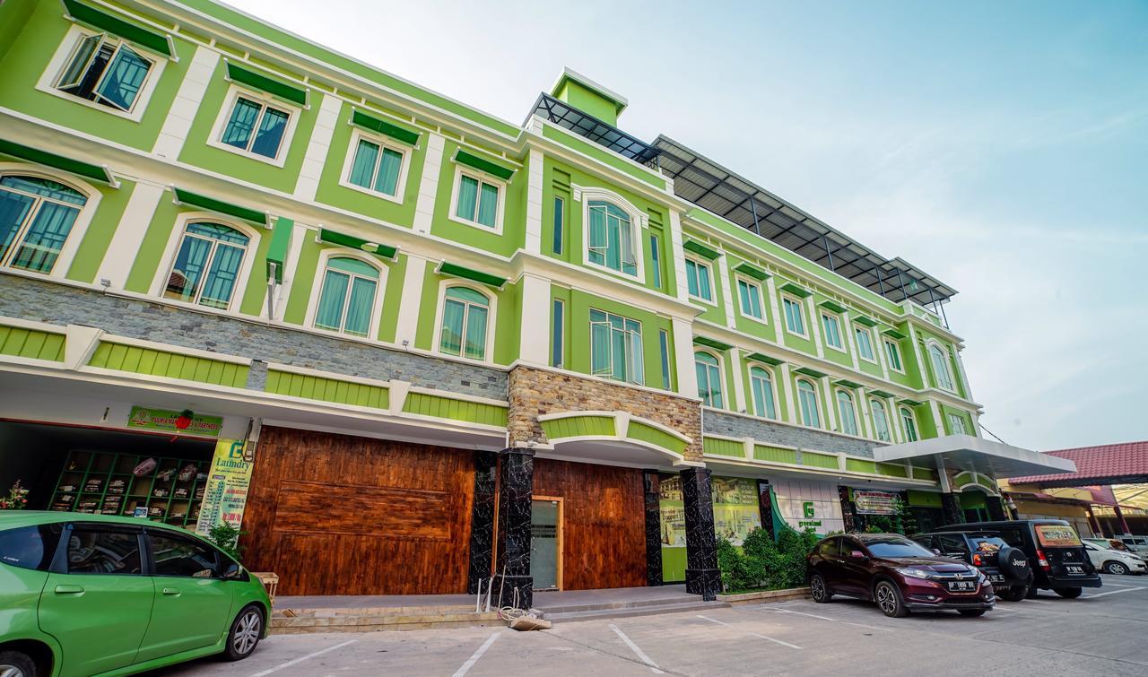 Greenland Hotel Batam Экстерьер фото